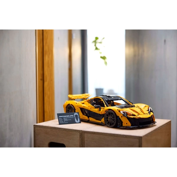42172 LEGO Technic: McLaren P1 Hypercar
