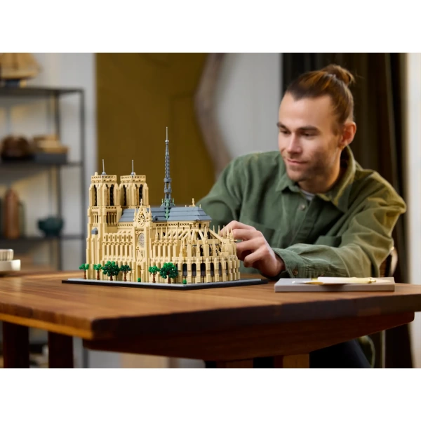 21061 LEGO Architecture: Notre-Dame van Parijs