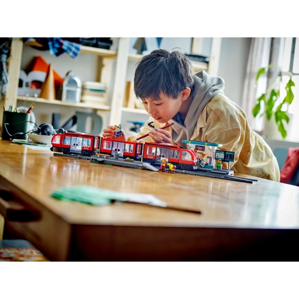 60423 LEGO City: Stadstram en station