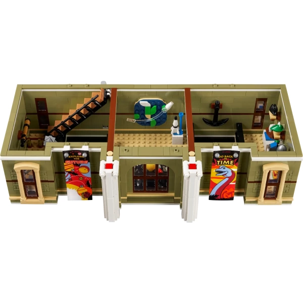 10326 LEGO Icons: Natuurhistorisch museum