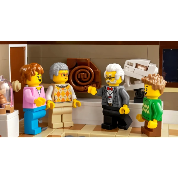 10326 LEGO Icons: Natuurhistorisch museum